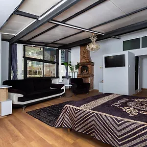 Hotel 8 House, Balçova